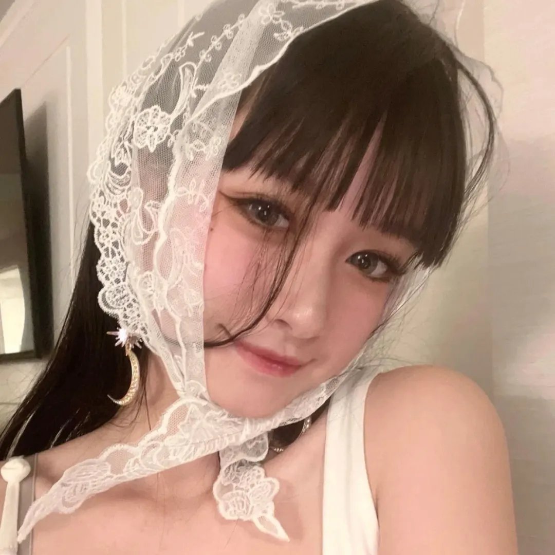 捷运上的女孩