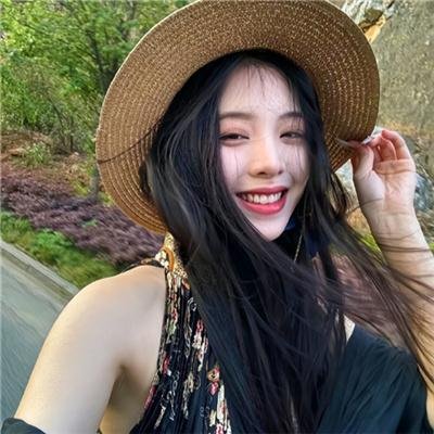 黄阿丽：小眼镜蛇